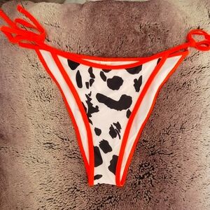 Medium cow print bikini bottoms.